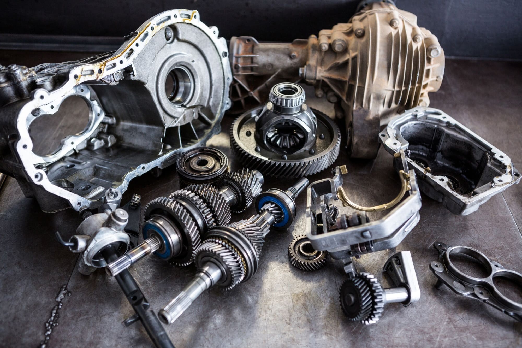 Componenti per componenti auto e moto